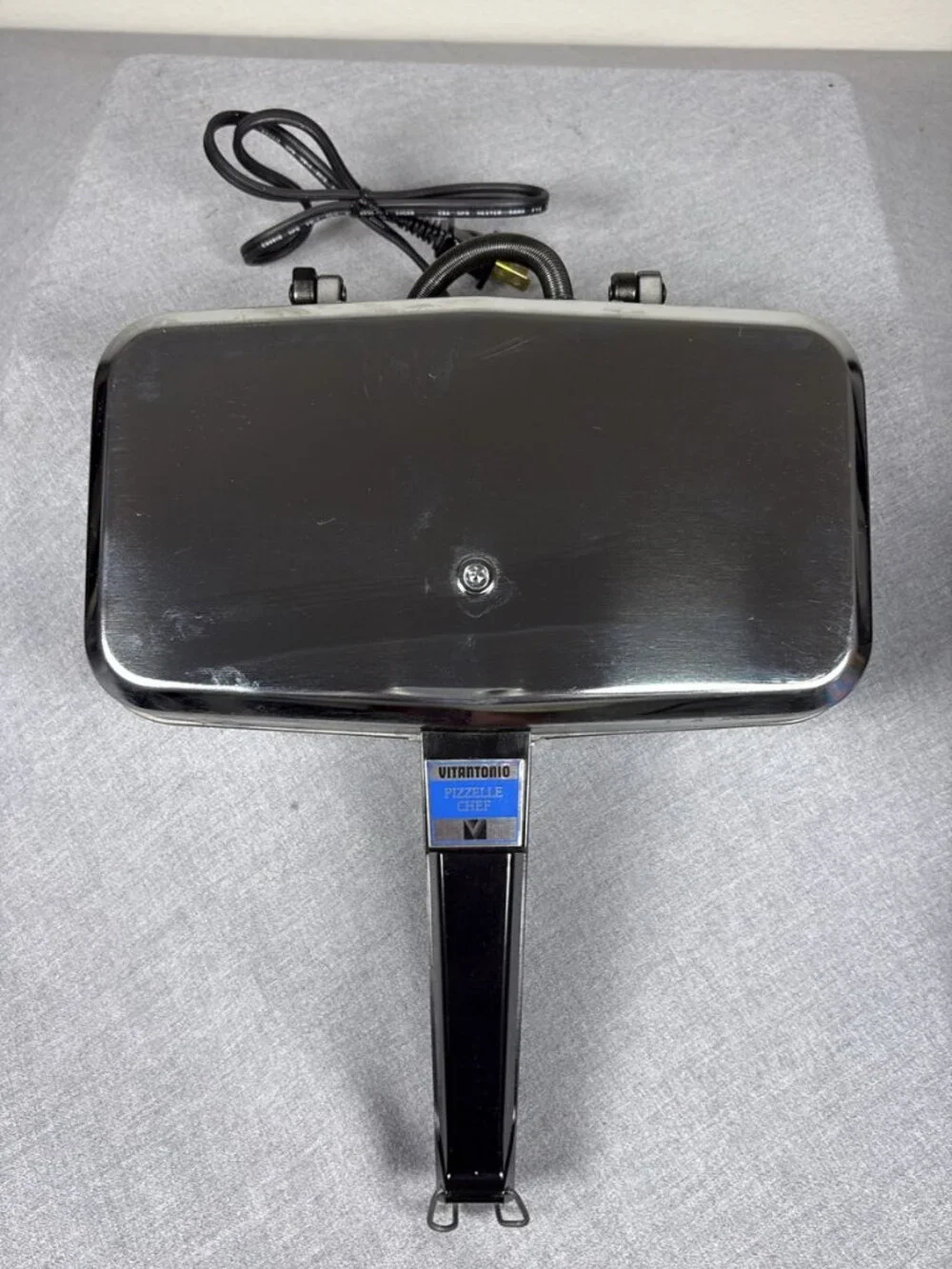 Vitantonio Pizzelle Chef Model 300 Italian Waffle Cookie Maker Iron